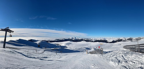 Sinaia Ski Resort by: A I