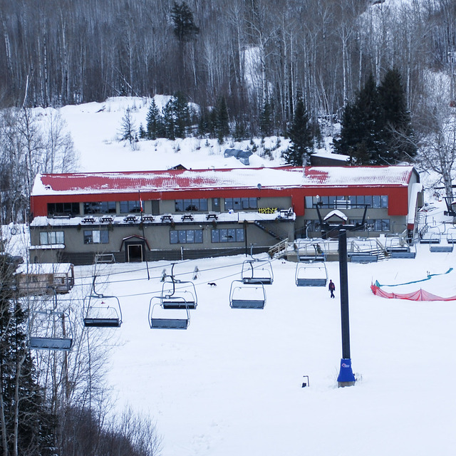 Loch Lomond Chalet, Loch Lomond Ski Area