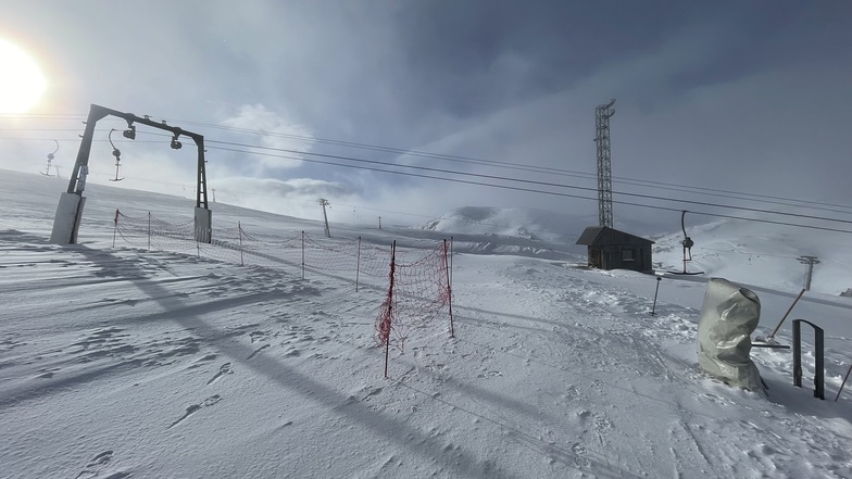 Zolti - yellow ski lift, Mavrovo-Zare Lazarevski