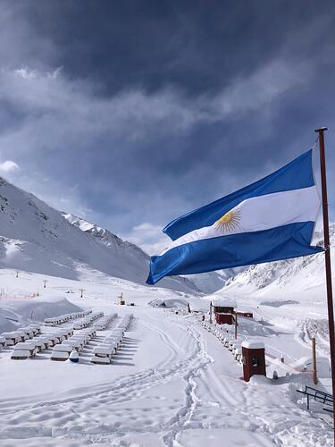 Los Puquios Ski Resort by: grenachista@gmail.com