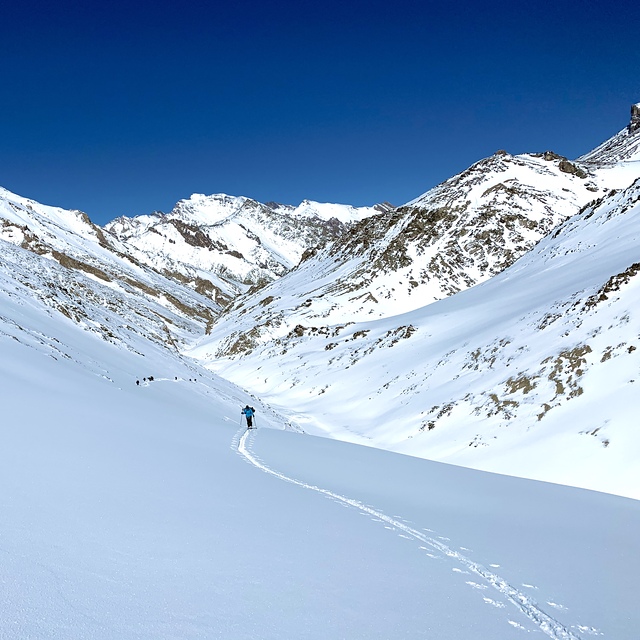 Up to Charchar La from Tilat Sumdo, Padum (Zanskar Ski Scool)