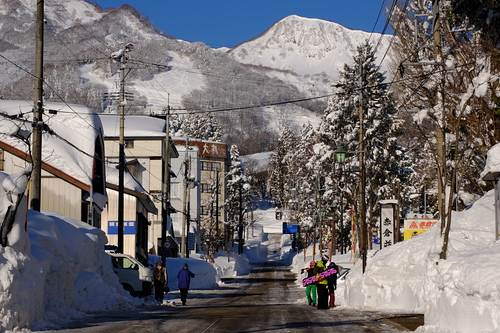 Akakura Kanko Ski Resort by: Chris Ivin