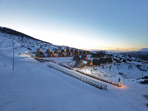 Yildiz Ski Resort Ski Resort by: Mikail Polat