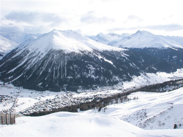 The view to Davos from Hohenweg on Parsenn