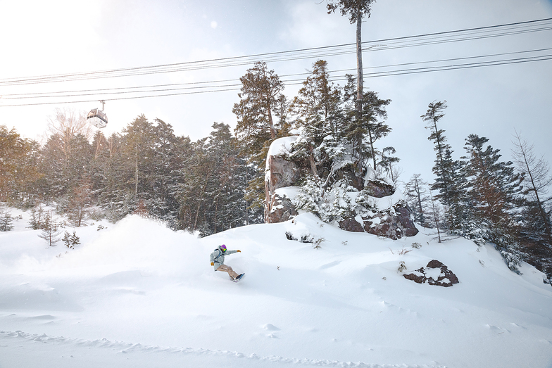 Enjoy natural terrain, Marunuma Kogen