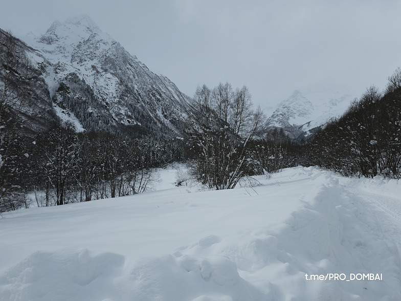 Алибекское ущелье, Dombai