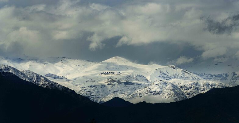 view from  to santiago to la Parva (far left) and Colorado