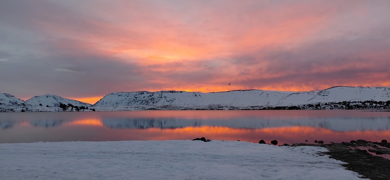 Amanecer sobre Lago Caviahue