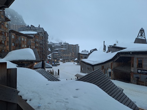 Avoriaz Ski Resort by: alex vlassis