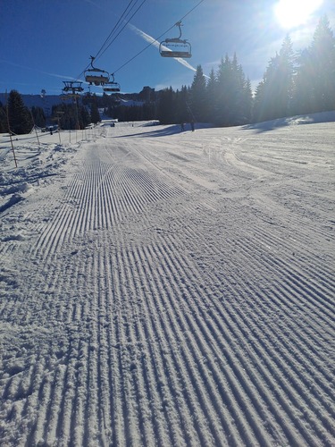 Avoriaz Ski Resort by: alex vlassis