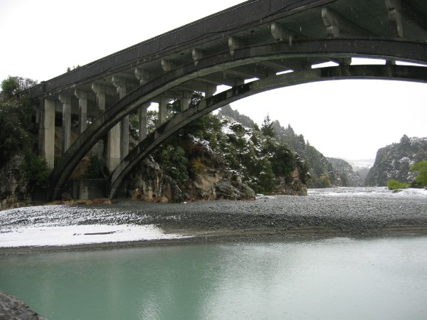 Rakaia River gorge bridge, Mt Hutt