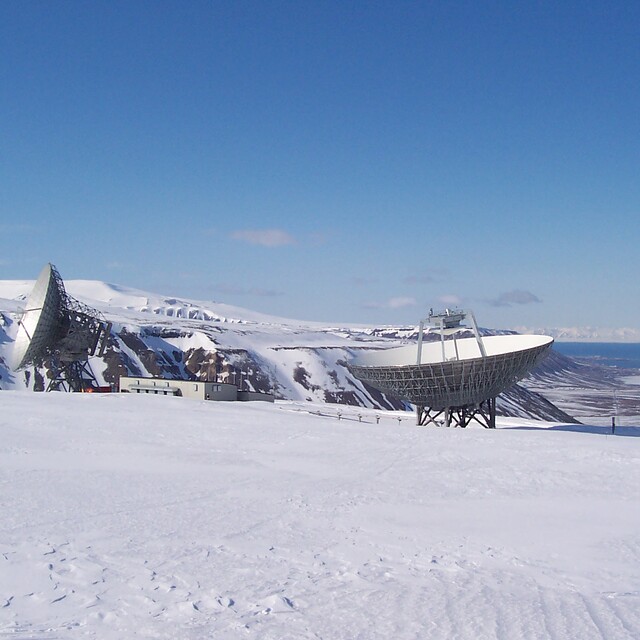 satelite dish, spitsbergen 80 degrees north, Narvik