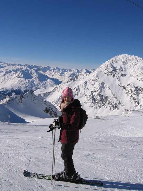Mona in Austria, Stubai Glacier