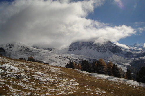 St-Luc Ski Resort by: paul sellen
