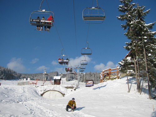 Kubinska Hola Ski Resort by: Vladimir