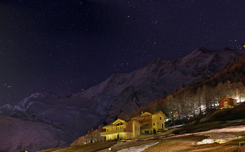 Saas Fee snow