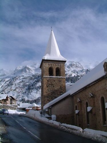 Vaujany Ski Resort by: MJones