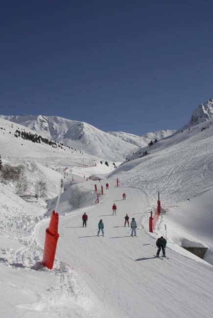 Blue run down to the ski car park - Bastan, Grand Tourmalet-Bareges/La Mongie