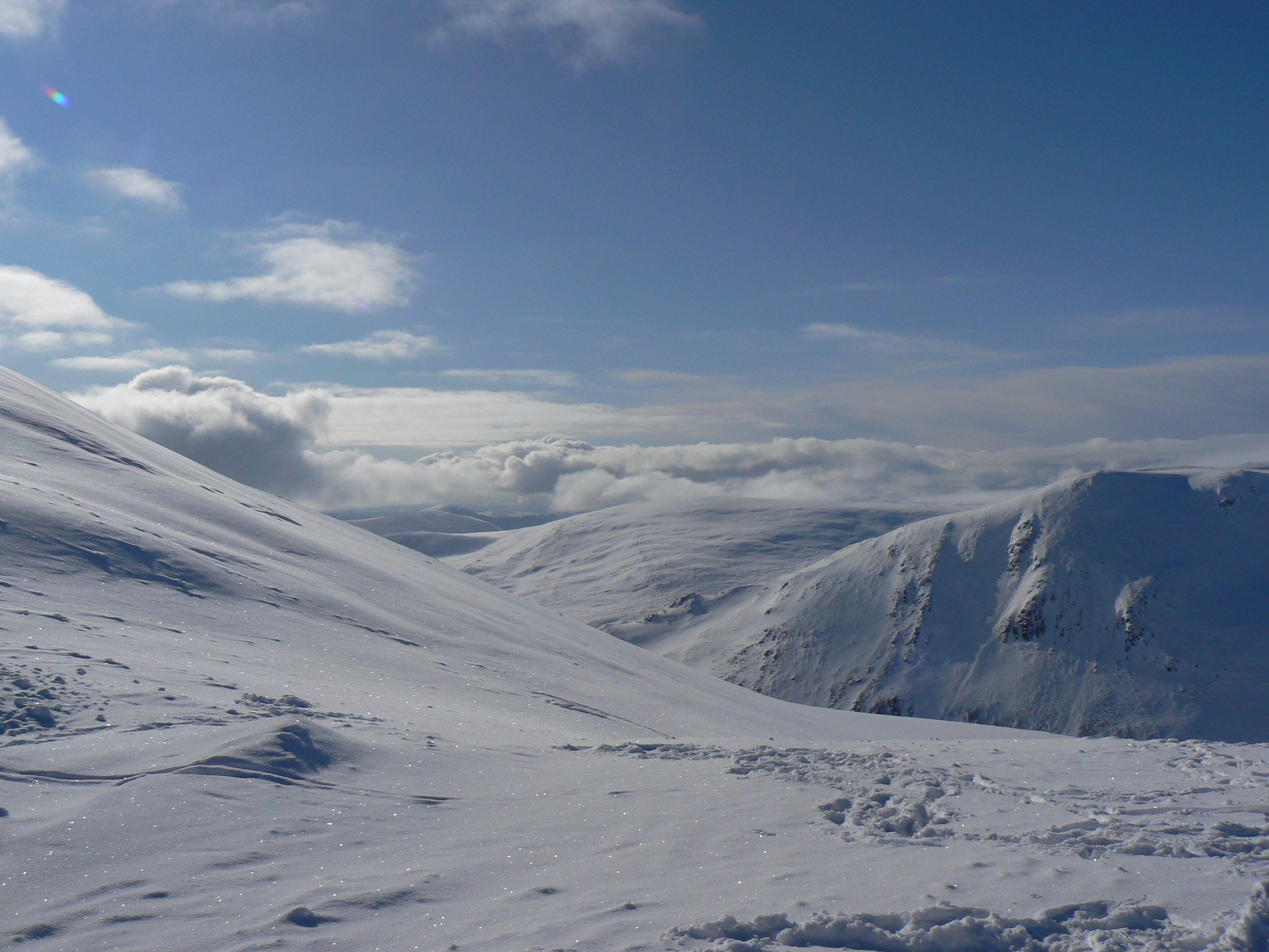 FAMILY OUTING, GREAT SNOW, BEAUTIFUL SUNSHINE., Glenshee