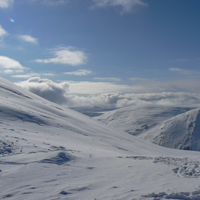 FAMILY OUTING, GREAT SNOW, BEAUTIFUL SUNSHINE., Glenshee