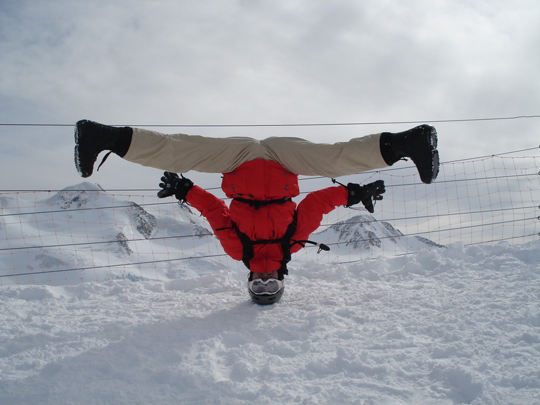 Head Spin at 3440 metres, Pitztal Glacier