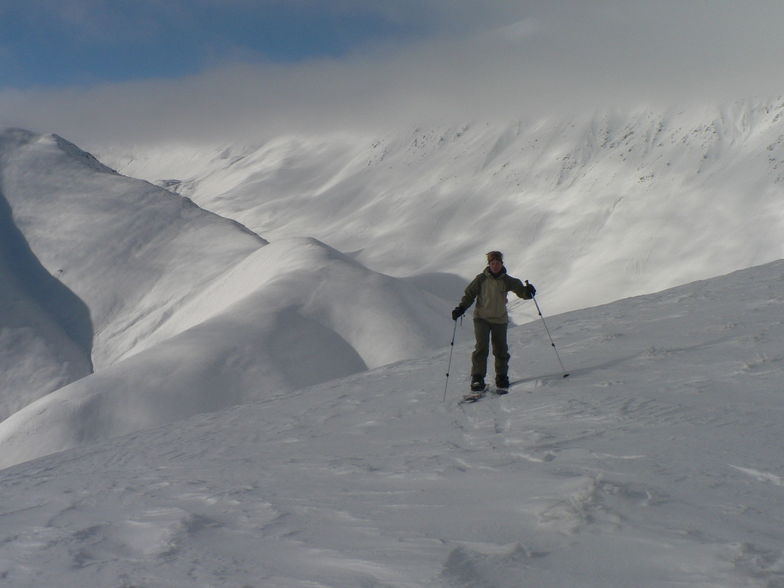 Back country on a Voile Split, Roundhill