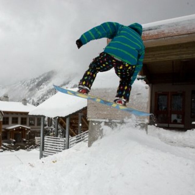 Preseason Air, Stevens Pass