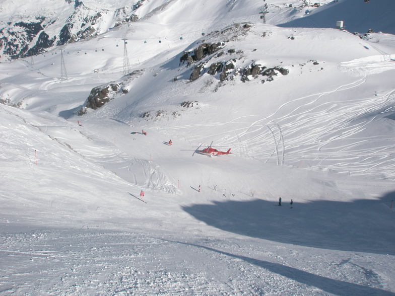 Helicopter rescue on Parsenn above Davos