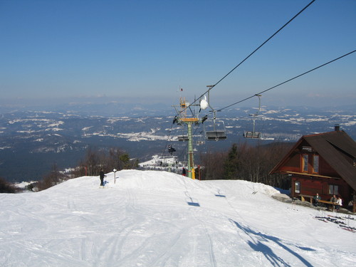Javornik - Crni Vrh Ski Resort by: MARJAN CUK