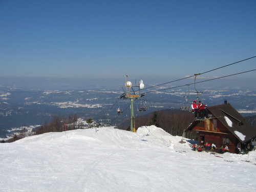 Javornik - Crni Vrh Ski Resort by: MARJAN CUK