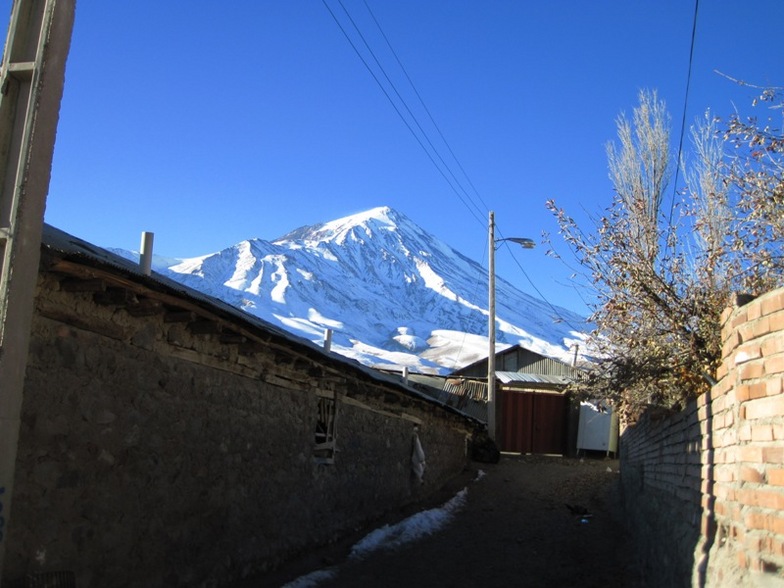 NORTH Damavand 2010 11 26, Mount Damavand