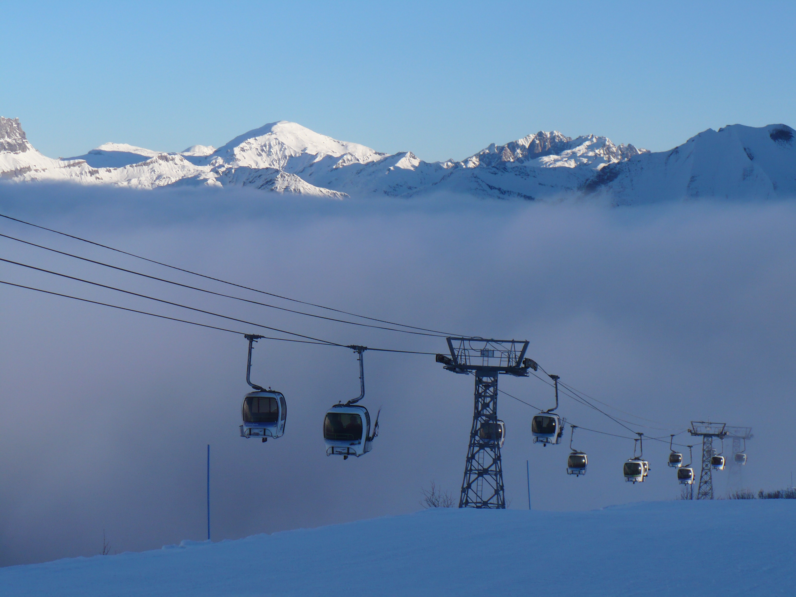 Up the mountain early!, Les Contamines