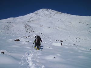 Mount Damavand-2011-1-13 photo