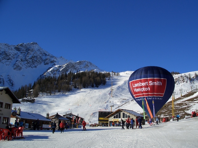 Courmayeur - view from bottom of the resort