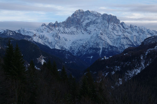 Alleghe Ski Resort by: ben bland