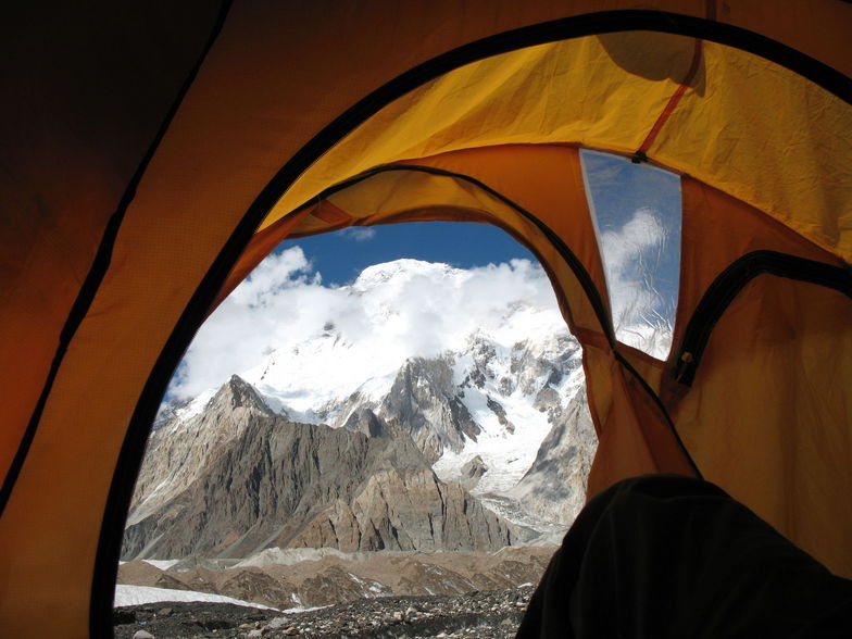 Broad Peak snow