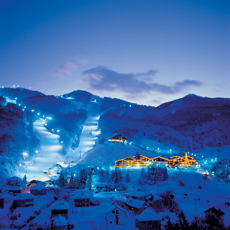 Night Skiing, Mavrovo-Zare Lazarevski