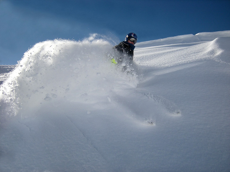 Early season powder, Saint Gervais