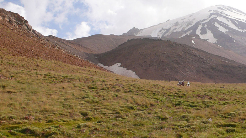 DAMAVAND 5671m, Mount Damavand