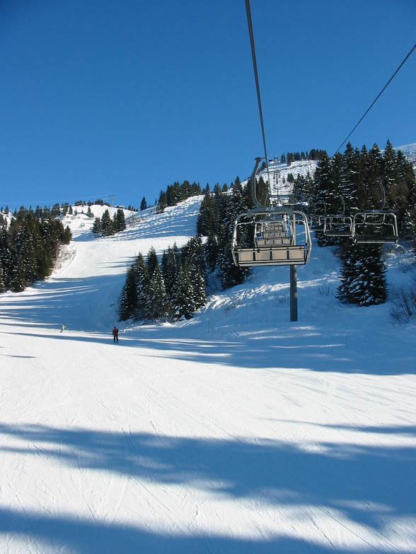Gron Ski Lift, Les Carroz