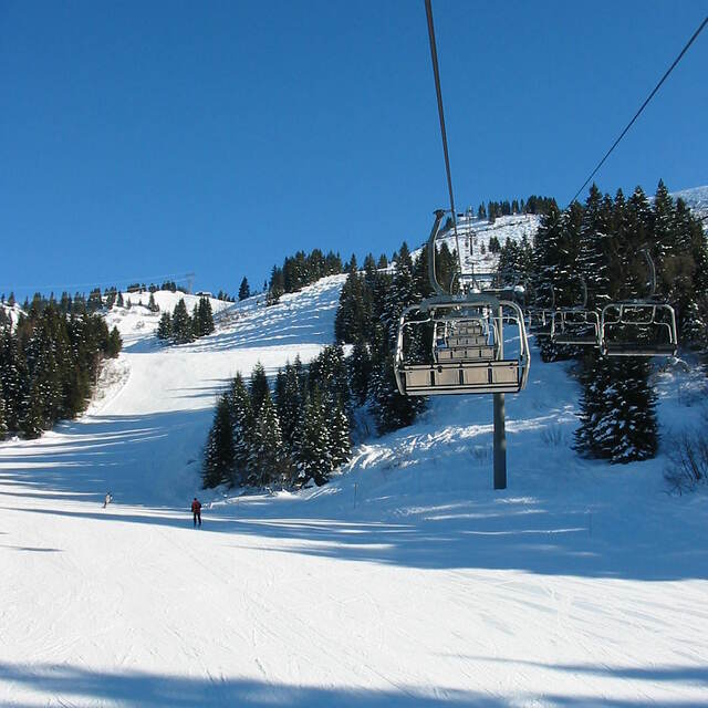 Gron Ski Lift, Les Carroz