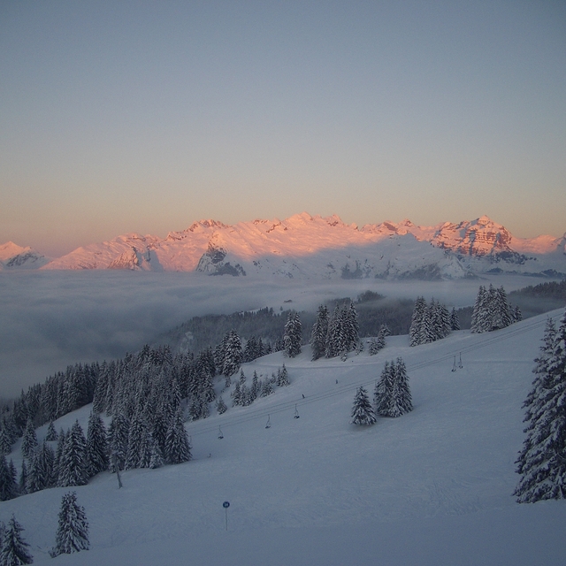 Sun set on the mountains, Samoens