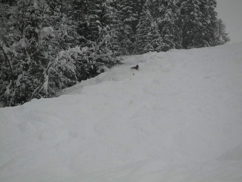 Tony in deep deep Davos powder