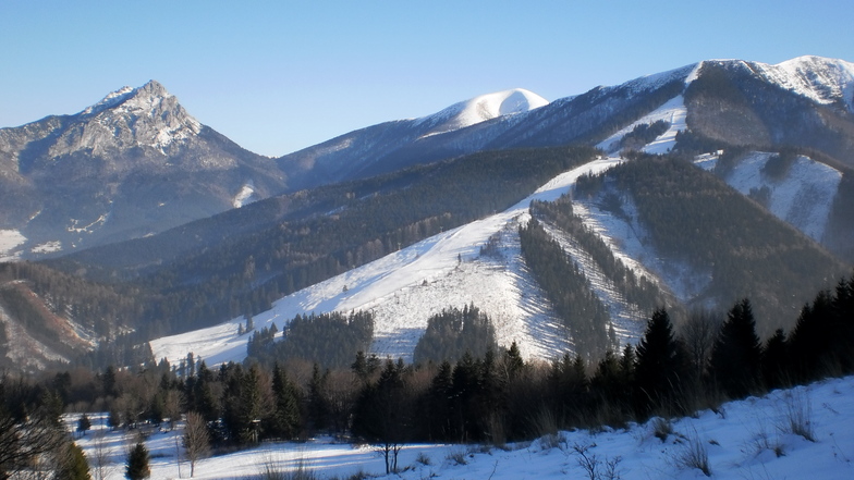 Paseky PoludnovyGrun, Vratna Dolina