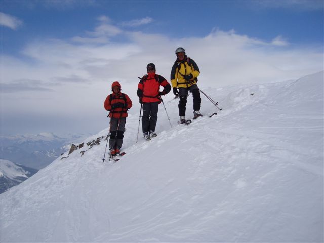 Sepp, Jochie and Tony on the Pischahorn summit, Davos