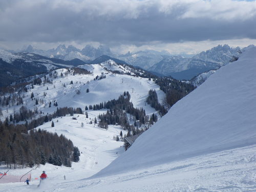 Alleghe Ski Resort by: GABRIEL A.