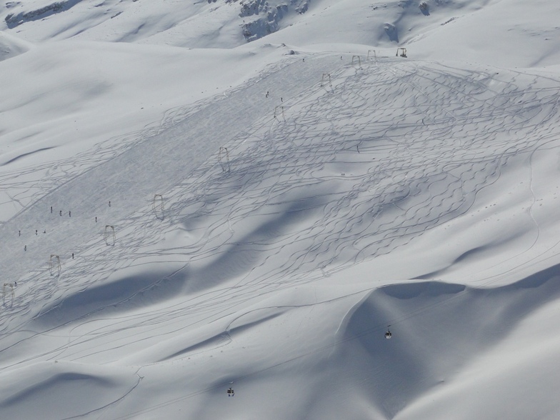 nice shot from Lower slopes !, Pooladkaf Ski Resort