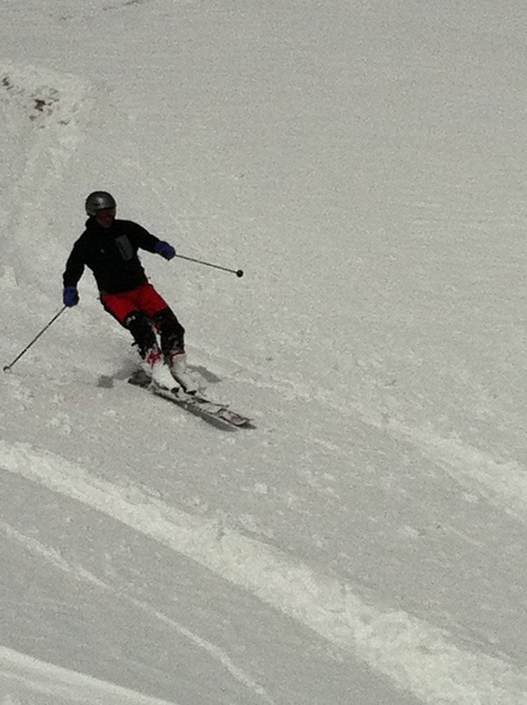 Nick Shanahan skiing Dorfberg windpack, Davos