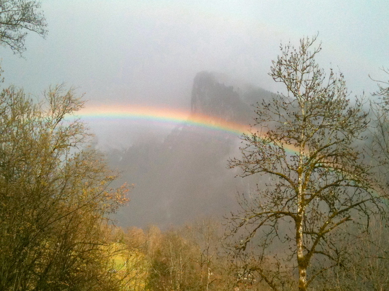 Rainbow over the Criou Mountain, Samoens