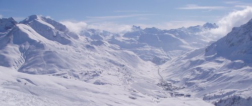 Zurs Ski Resort by: tomas
